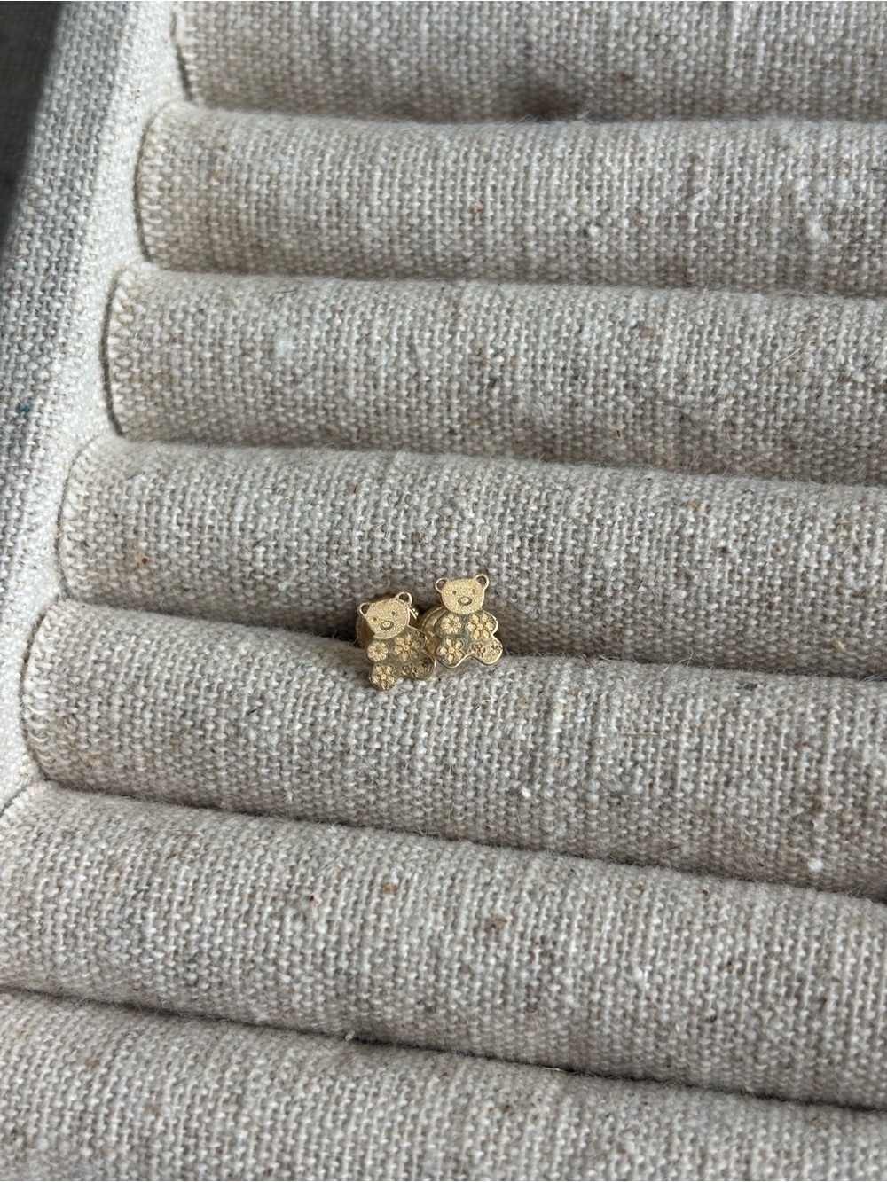 14K gold teddy bear flower studs